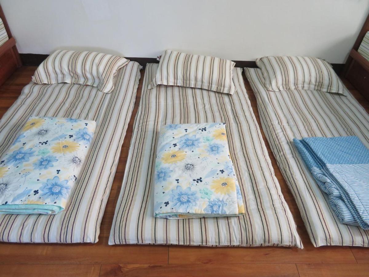 Posto Letto in Dormitorio Misto con 8 Letti