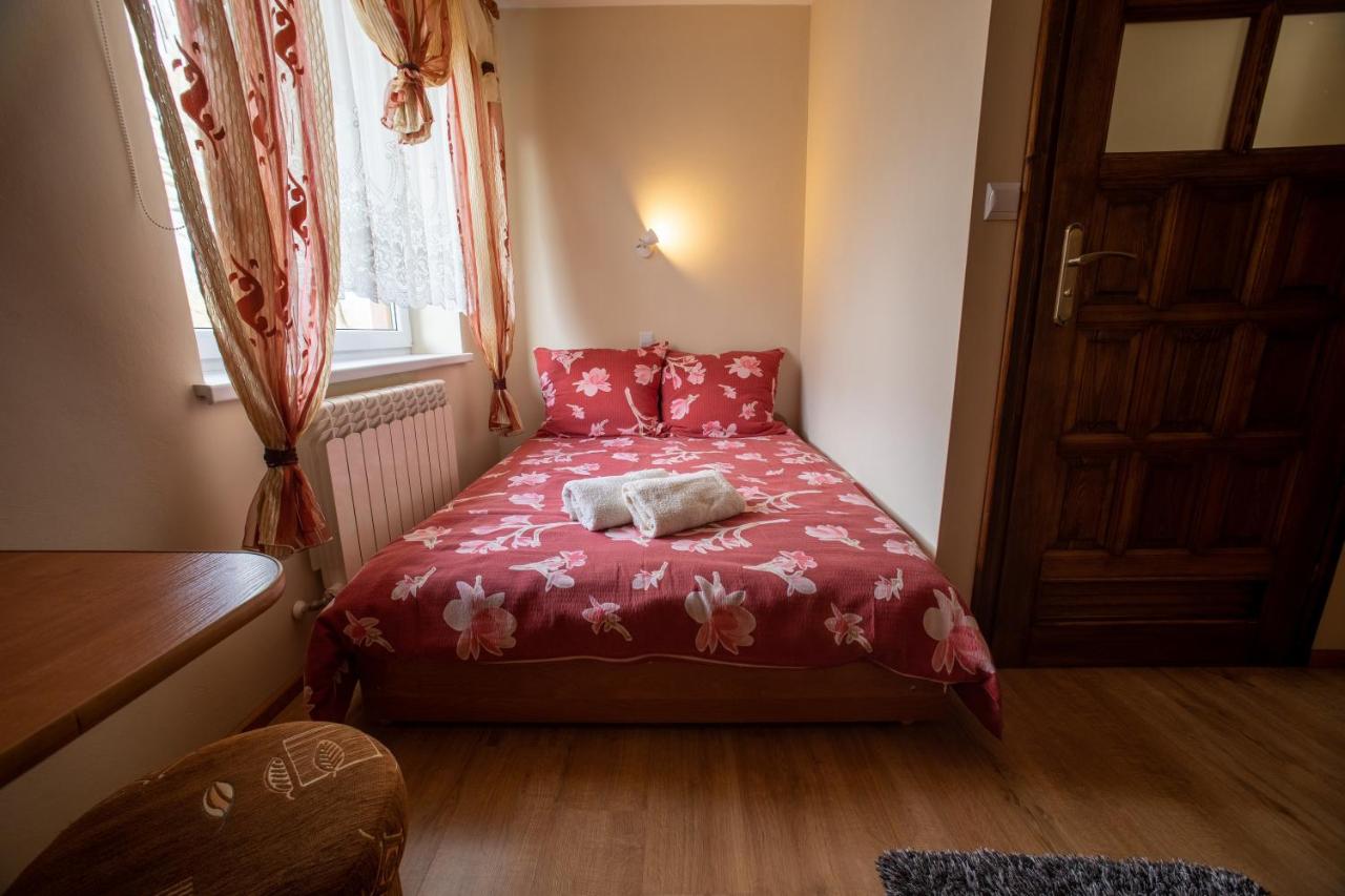 Quadruple Room with Private Bathroom