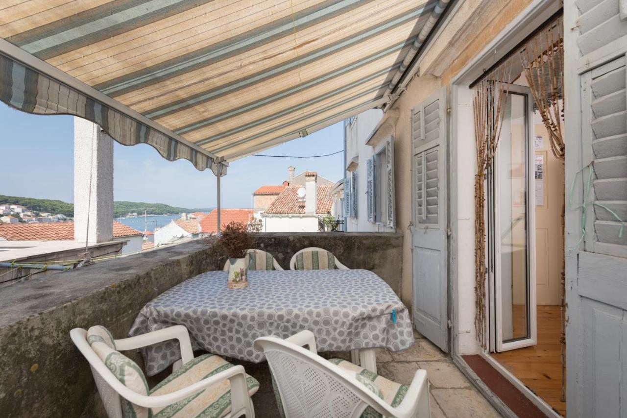 Appartamento con 1 Camera da Letto, Balcone e Vista Mare