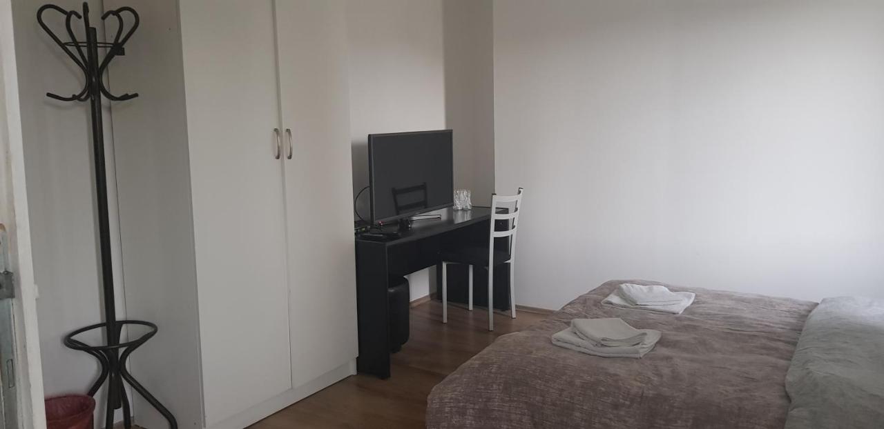 Economy Triple Room