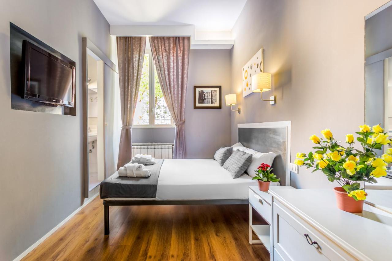 Triple Room with Garden View