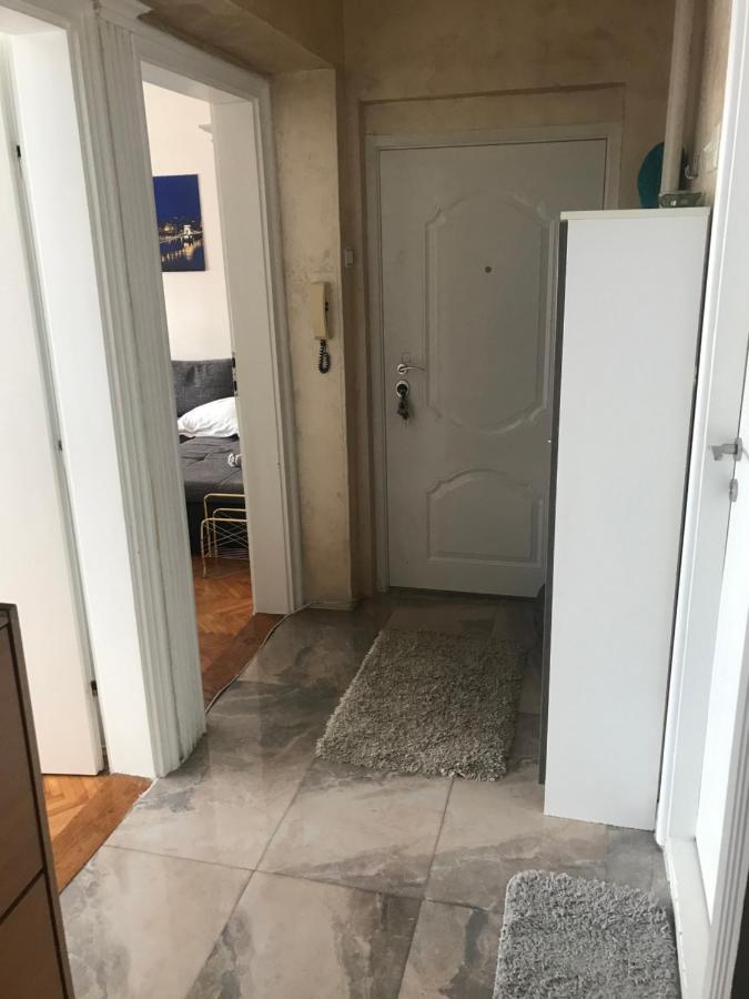 Savski Square Suites - B&B Semeteš