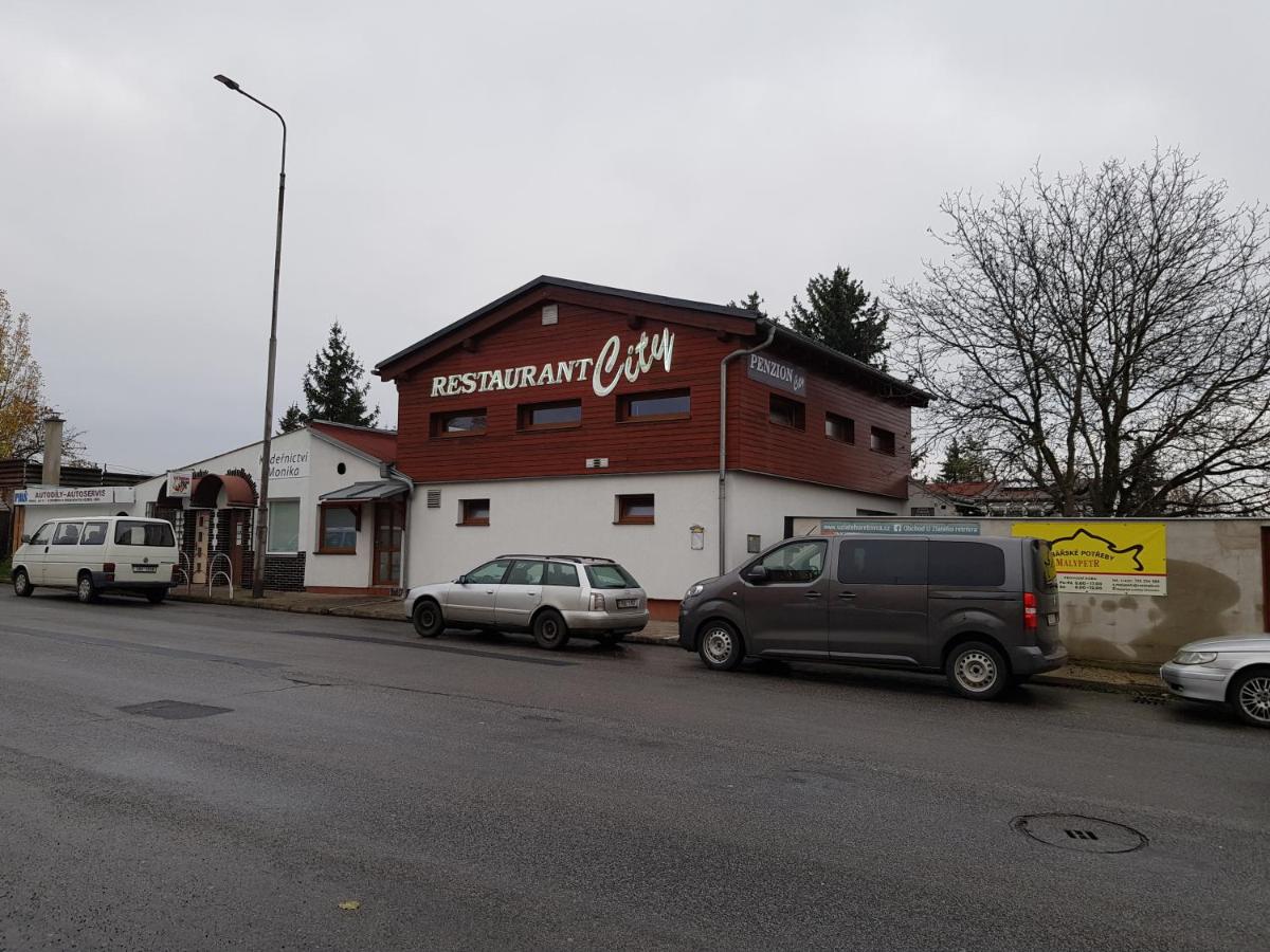 Restaurant Penzion City - Chambres d’hôtes Jirkov