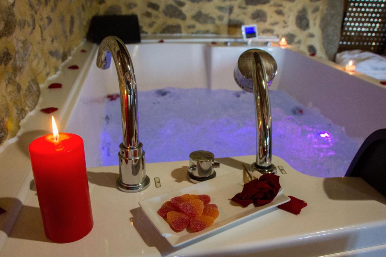 Casa das Fiadeiras de Nemiña con Jacuzzi - Ferienwohnung