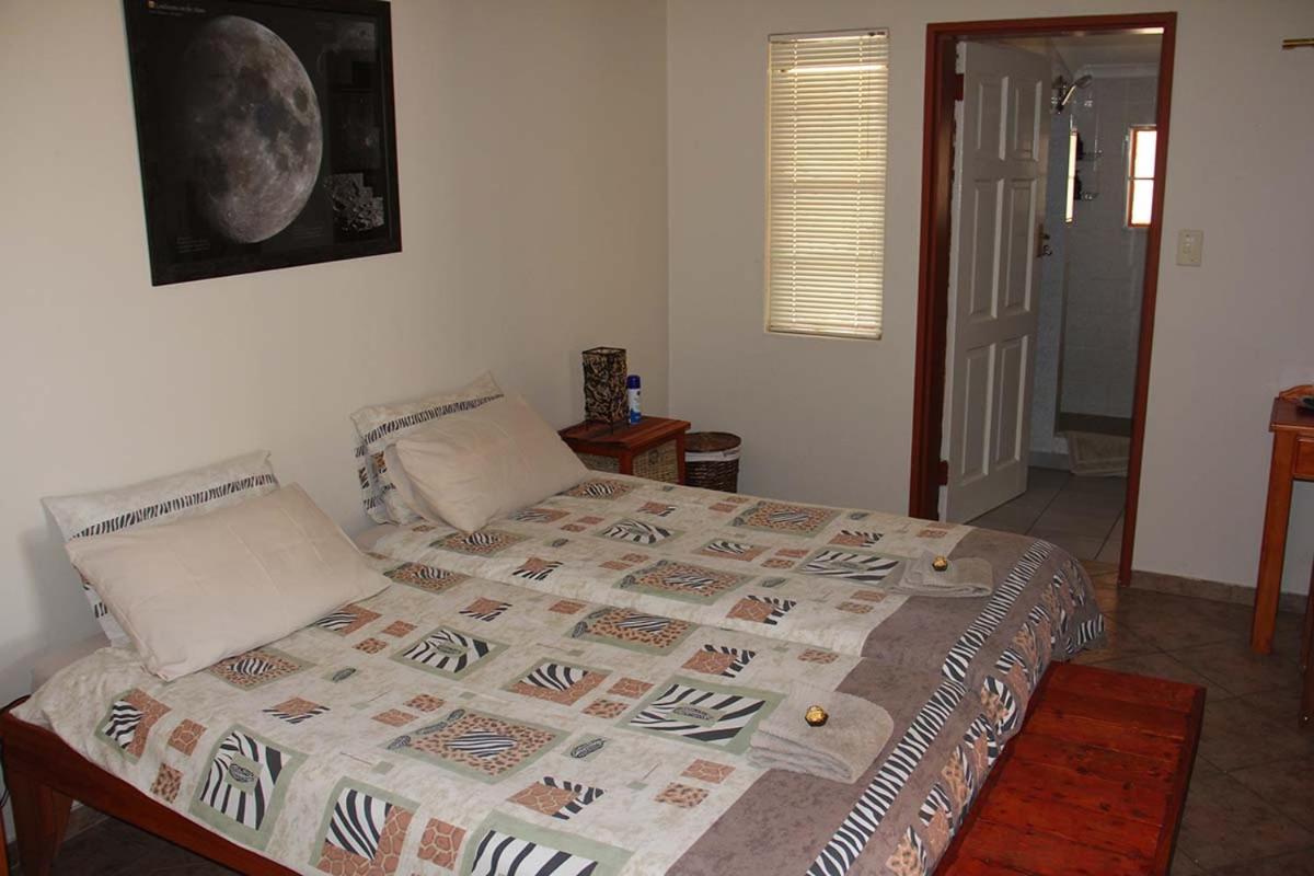 Camera Comfort Matrimoniale/Doppia con Letti Singoli con Vista sul Giardino