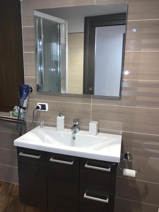 Large Double or Twin Room