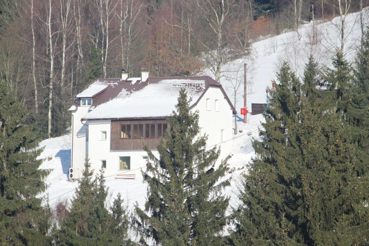 Horská chata Hubertus - Ferienwohnung Albrechtice v Jizerských horách