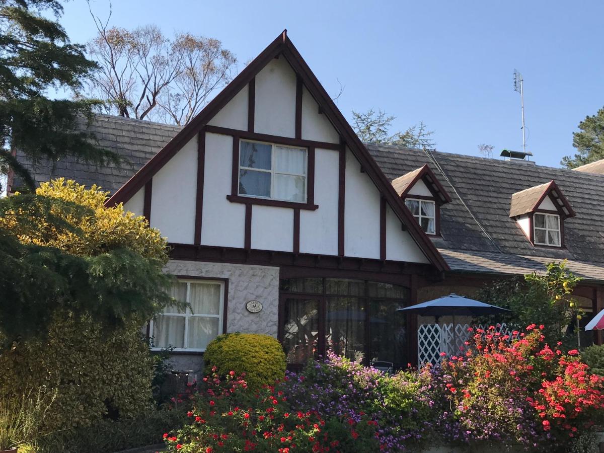 Two-Bedroom House with Garden View