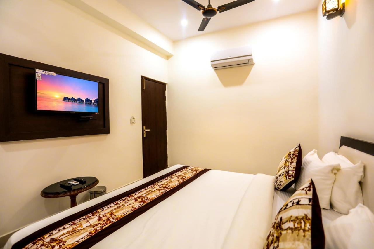 B&B Agra - Kamla Palace - Near BY Taj Mahal - Bed and Breakfast Agra