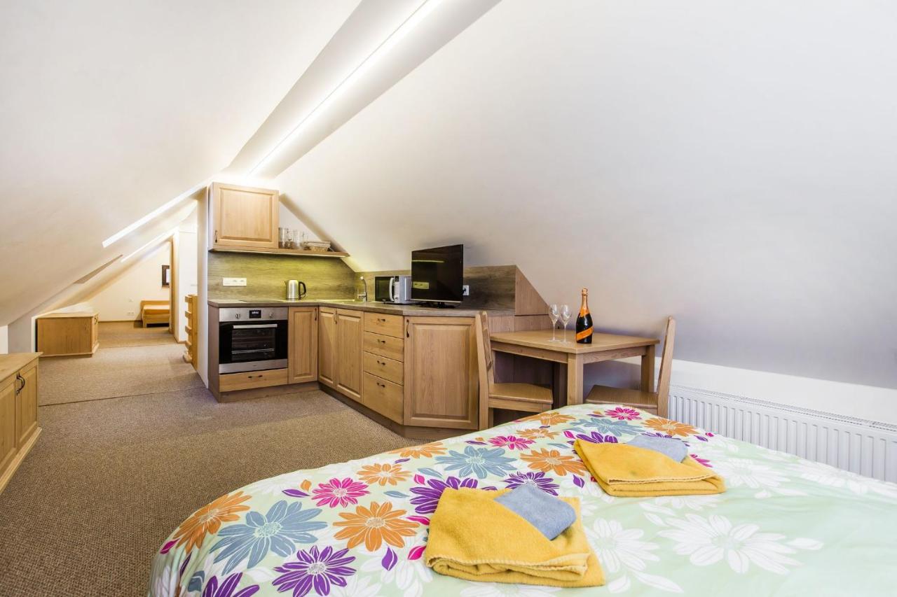 Standard Suite