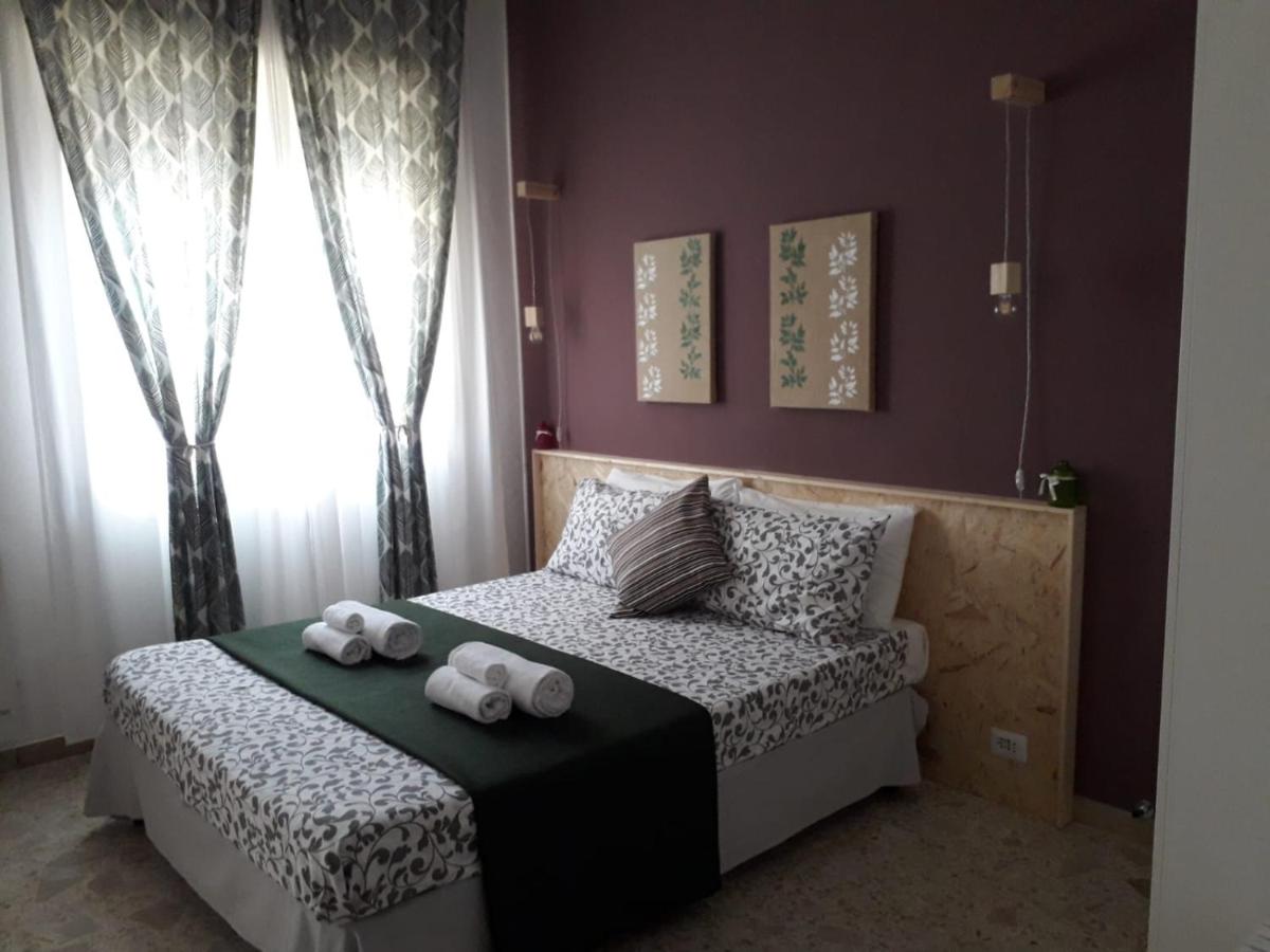 Large Double or Twin Room