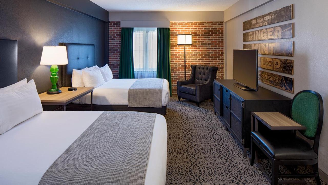 B&B Nueva Orleans - Holiday Inn Hotel French Quarter-Chateau Lemoyne, an IHG Hotel - Bed and Breakfast Nueva Orleans