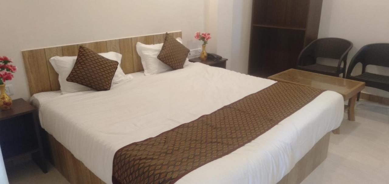 SUMIT RESIDENCY - B&B