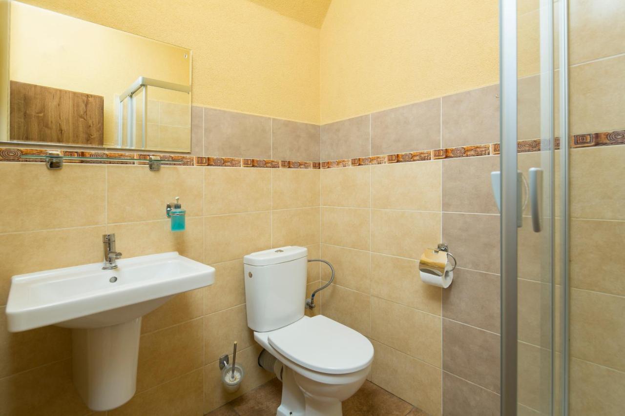 Suite met Uitzicht op het Zwembad