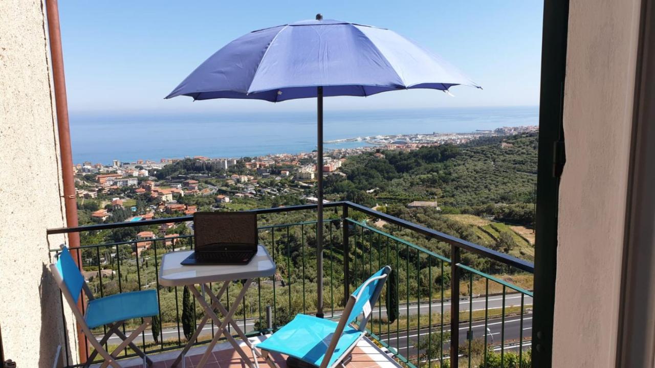 B&B Pietra Ligure - B&B TRA CIELO e MARE - Bed and Breakfast Pietra Ligure