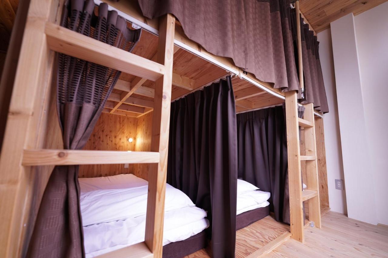 Bunk Bed in Mixed Dormitory Room