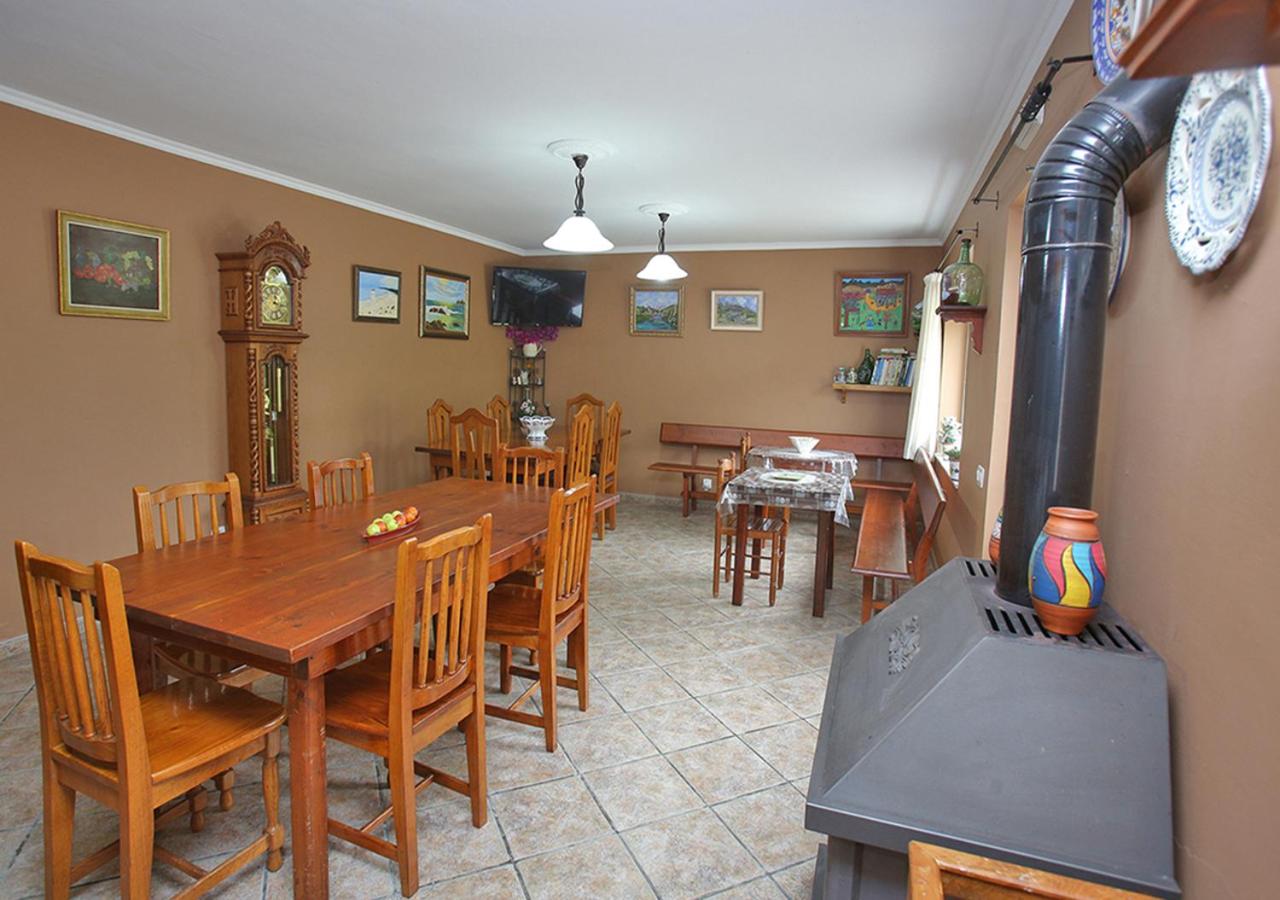 Pensión Casa Elena - B&B