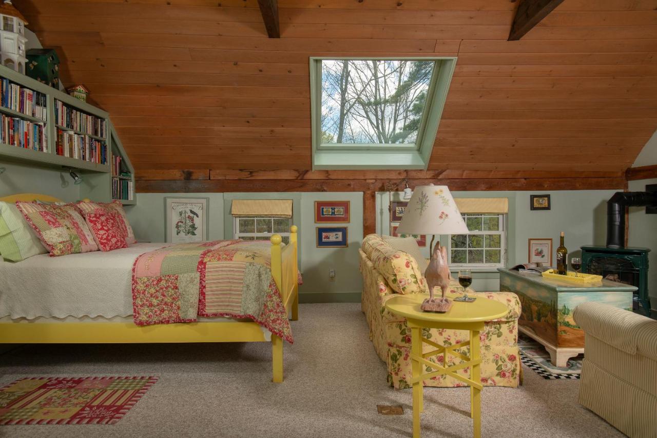 Queen Suite with Terrace