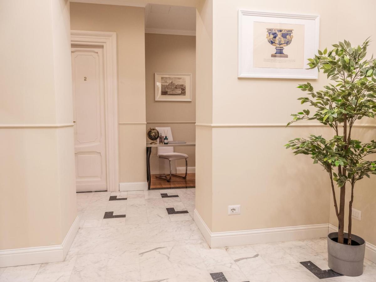 Vatican Palace Suites by Premium Suites Collection - B&B