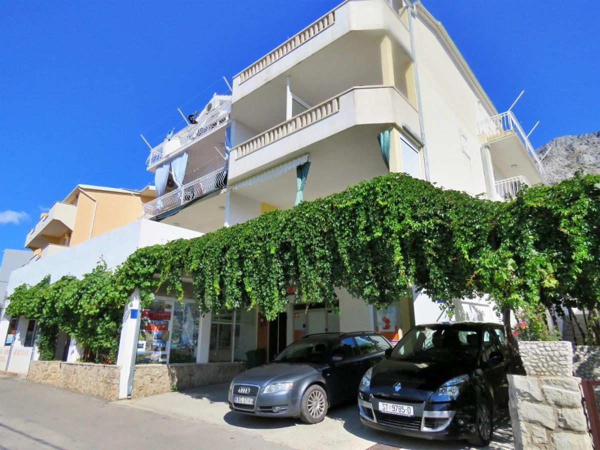 Apartments Nemira - Ferienwohnung Omiš