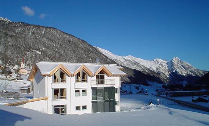 Adrian - Bed and Breakfast St Anton am Arlberg