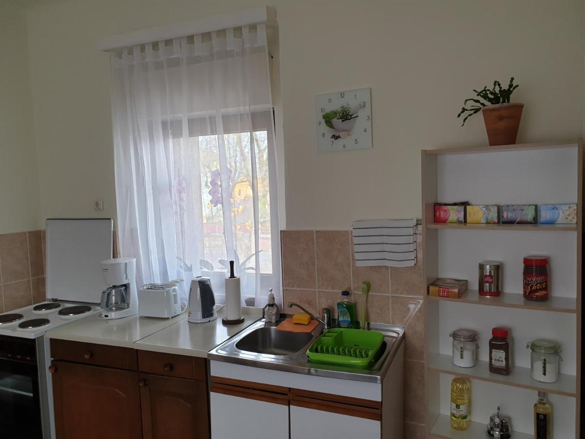 Tweepersoonskamer met 1 of 2 Bedden en Gedeelde Badkamer