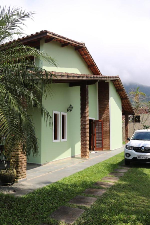 Aconchegante Casa de Temporada - Bed and Breakfast Ubatuba
