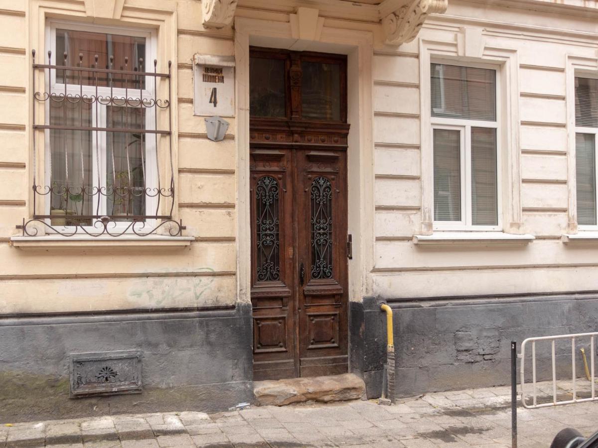 Lviv Suites at Shopena st. 4 - B&B Leópolis