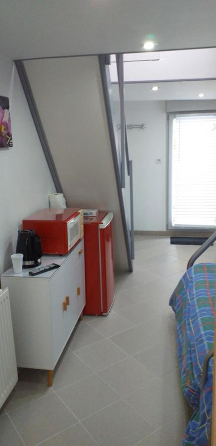 Studio - Split Level