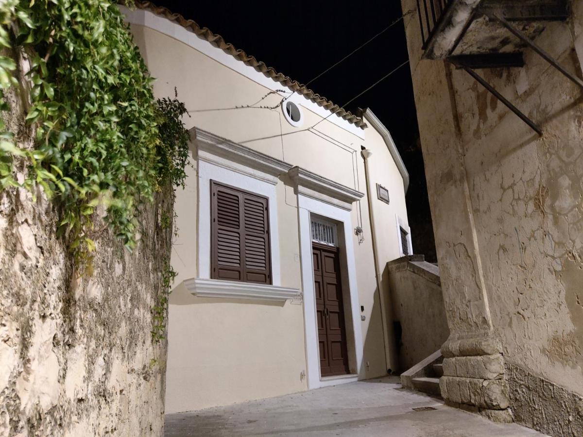 Casa Mavì Limite delle due Matrici - B&B Modica
