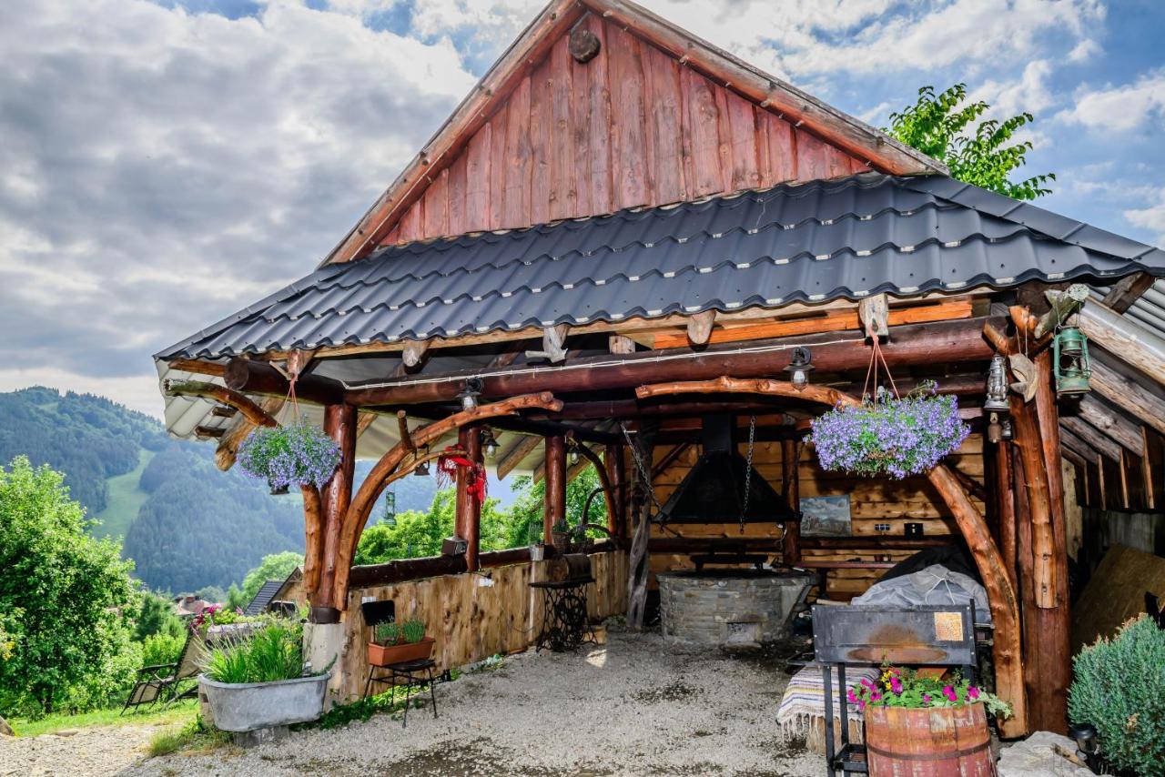 Camera Matrimoniale con Vista Montagna