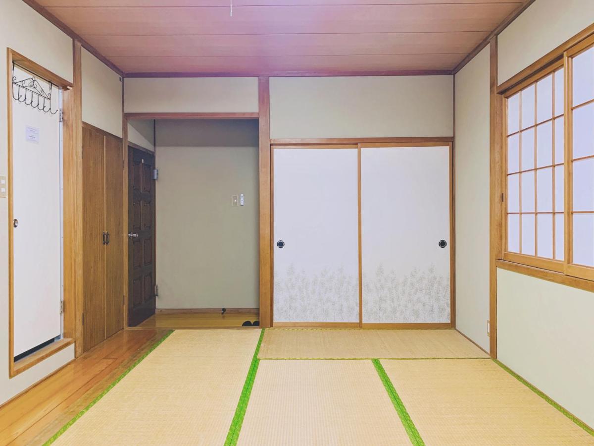 Chambre Triple avec Salle de Bains Privative