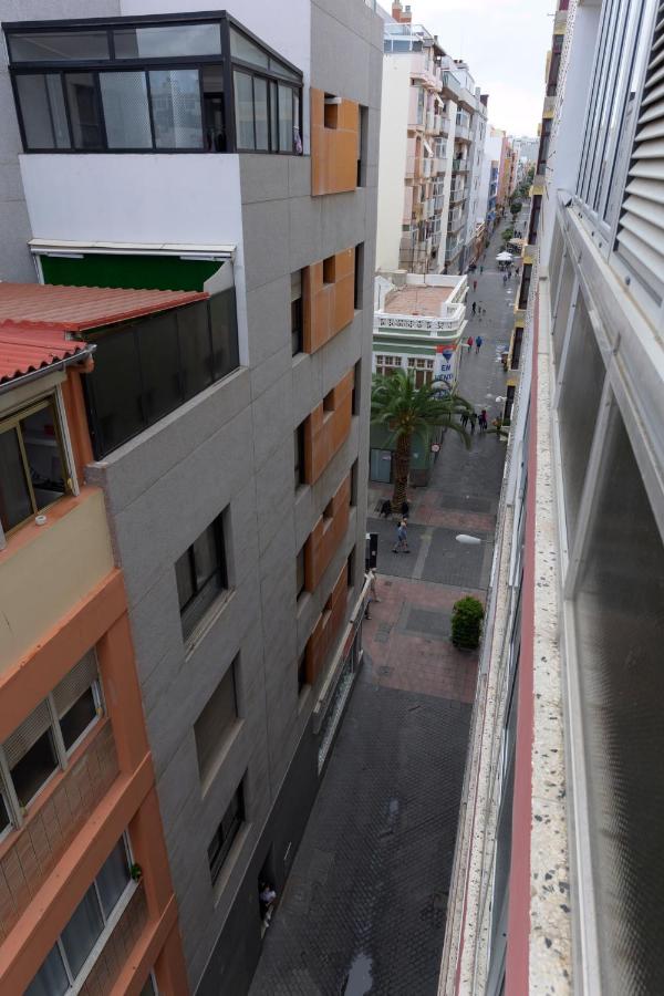 Apartamento Luis Morote Plaza Santa Catalina - Bed and Breakfast Las Palmas de Gran Canaria