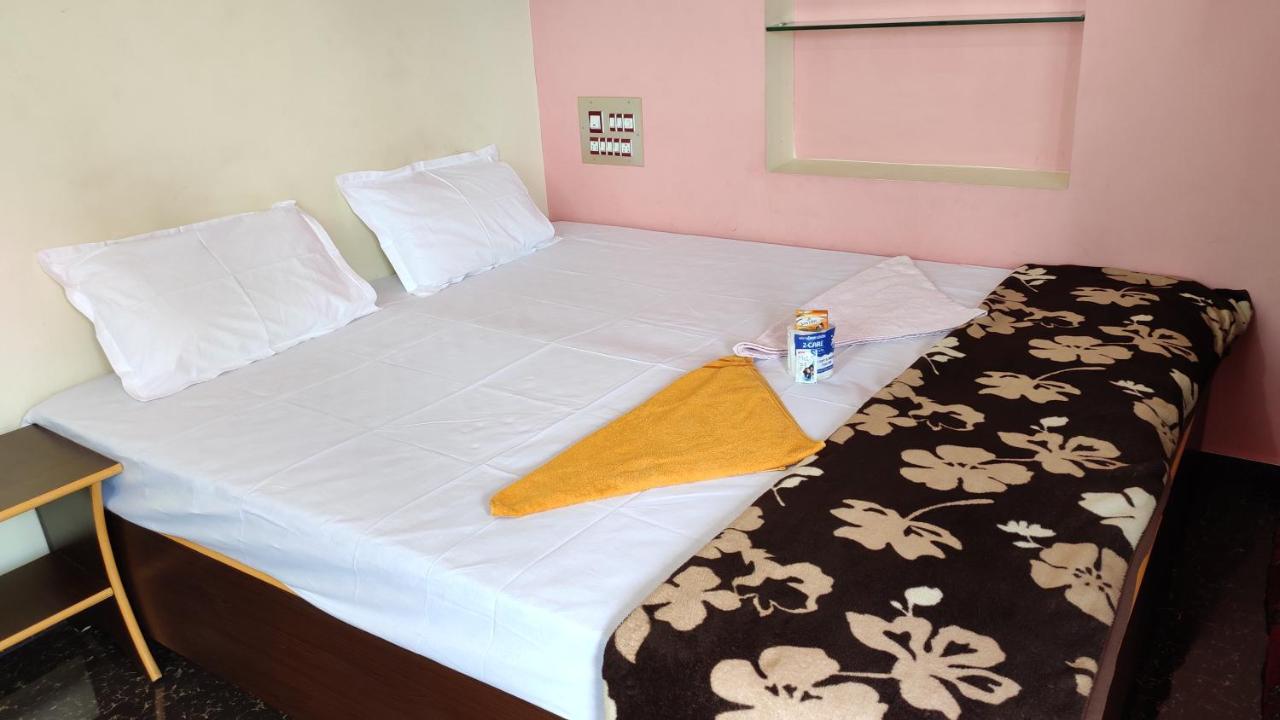 B&B Hampi - Vinayaka Homestay - Bed and Breakfast Hampi