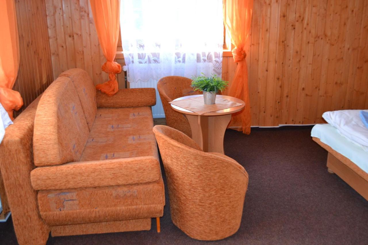 One-Bedroom Apartment (3 Adults)