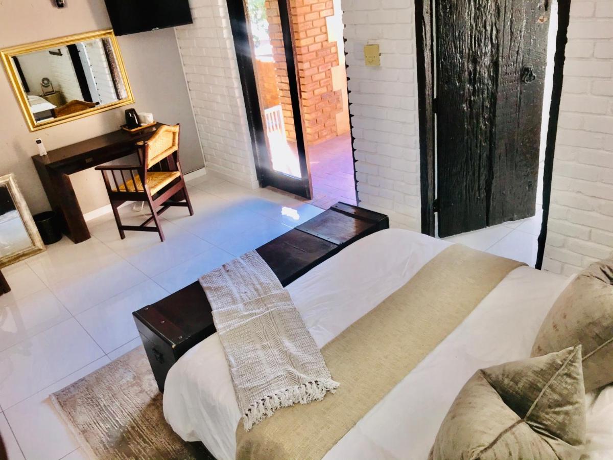 King Room with Pool View