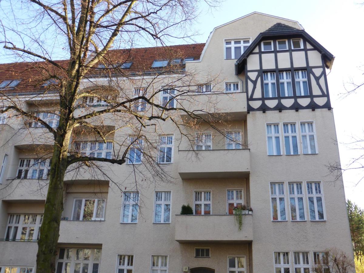 Apartments Dahlie & Nelke - Ferienwohnung Berlin