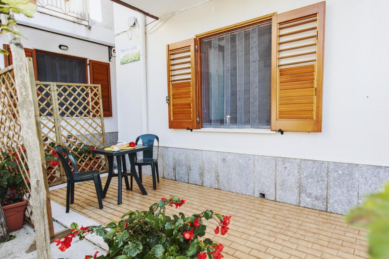 Trekking House Amalfi Coast Base - Bed and Breakfast Agerola
