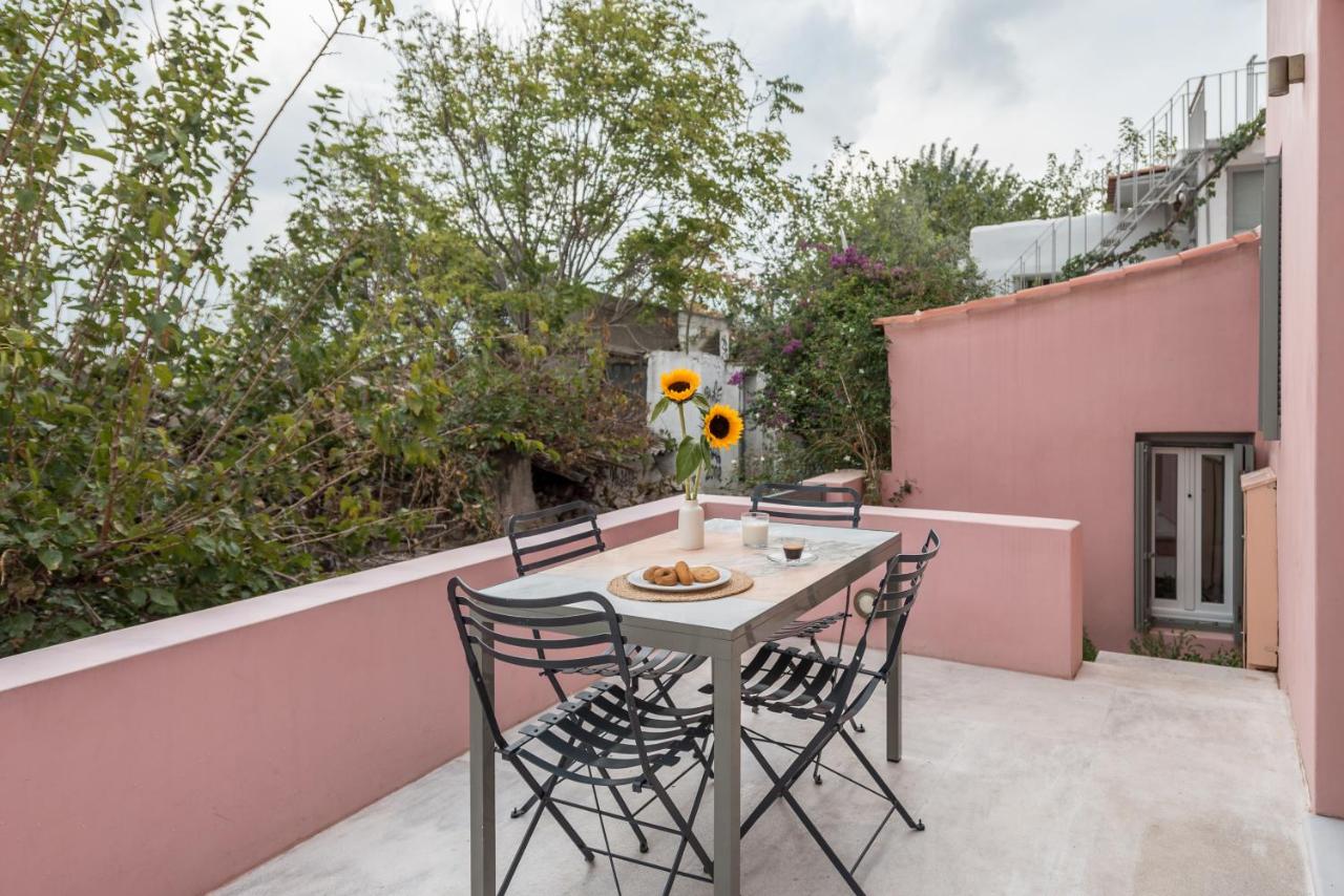 Anafiotika hideaway acropolis Athens by Cycladica - B&B Atene