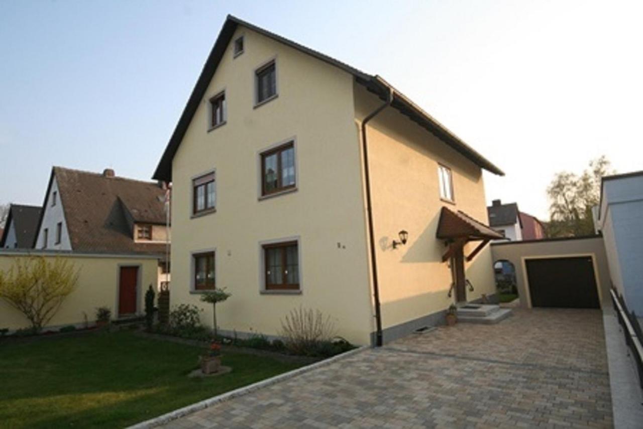 Ferienwohnung Angelika Zimmermann Dettelbach - Bed and Breakfast