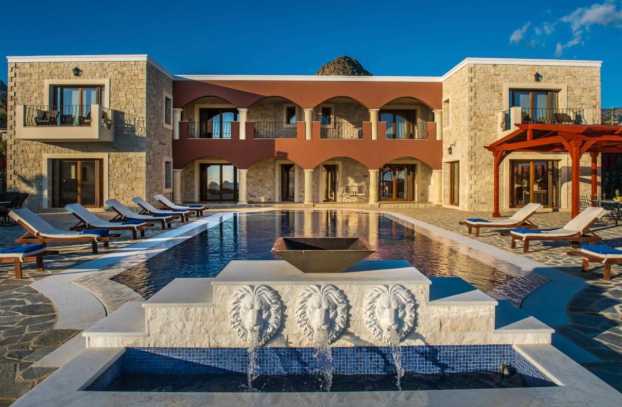 Villa Kastello Kalliste, Wine Dark Sea Villas - B&B Férma