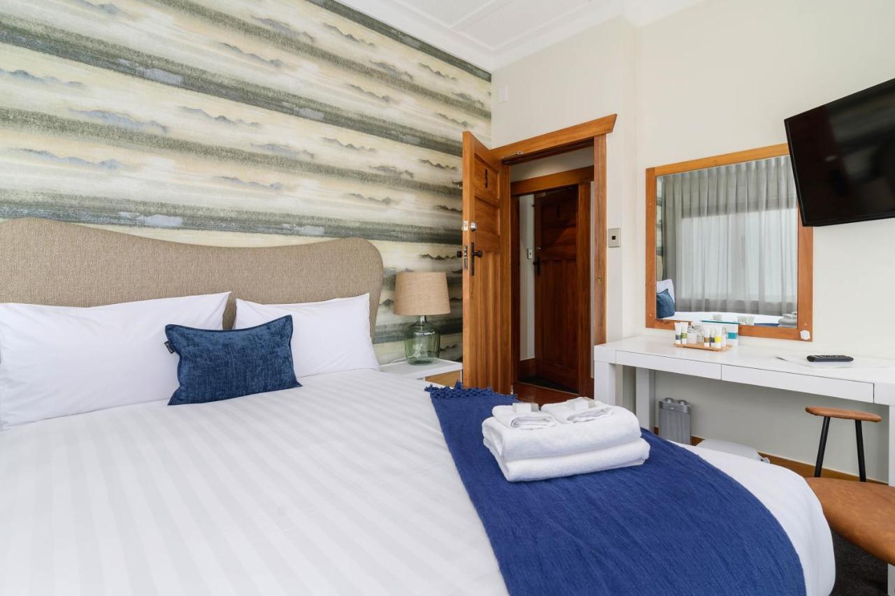 Standard Zimmer mit 1 Queensize-Bett mit Gemeinschaftsbad