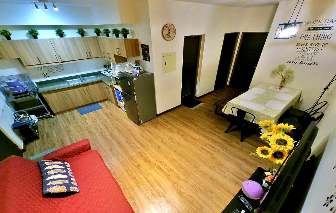 B&B Baguio City - DMCI Bristle Ridge Condo 318 Cozy 2 Bedroom Unit - Bed and Breakfast Baguio City