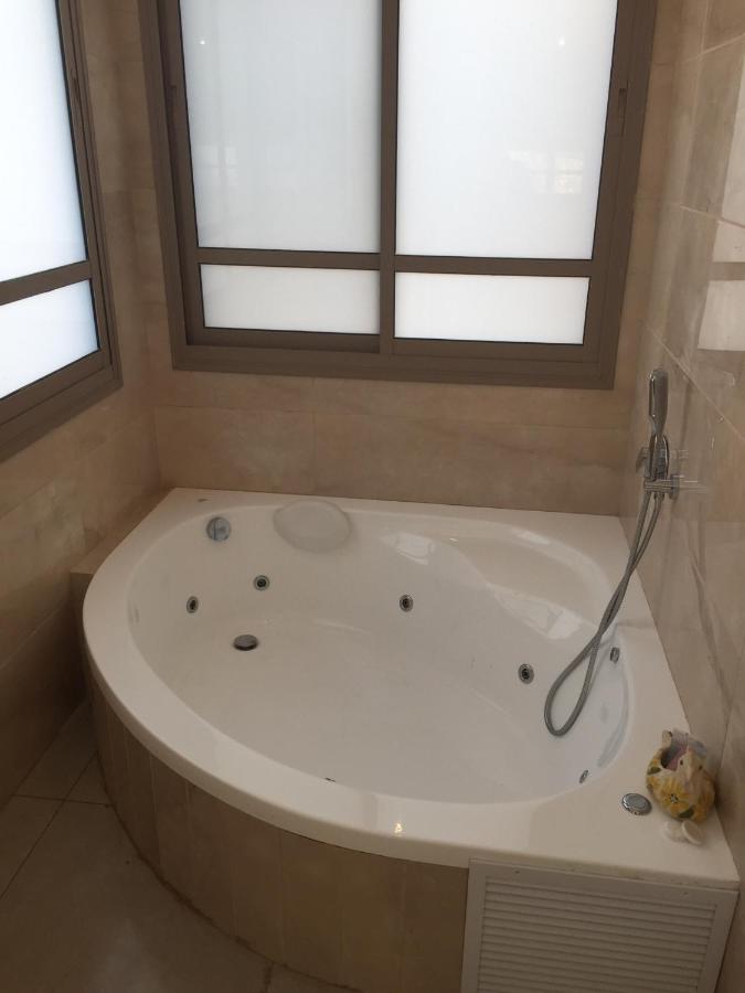 נוריות בגלבוע 1 - B&B