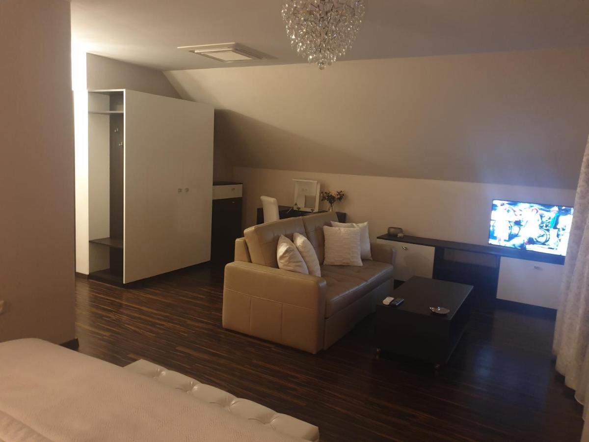 Doppelzimmer mit eigenem Bad