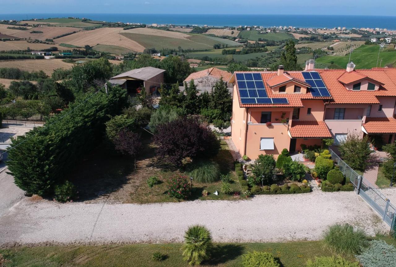 B&B San Costanzo - Villa di agricoltori - Bed and Breakfast San Costanzo