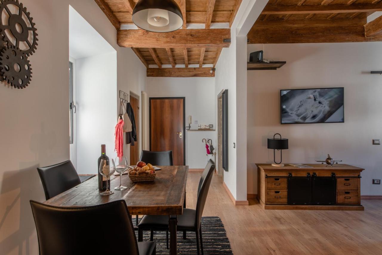 Santa Trinita - Flo Apartments - Ferienwohnung Florenz