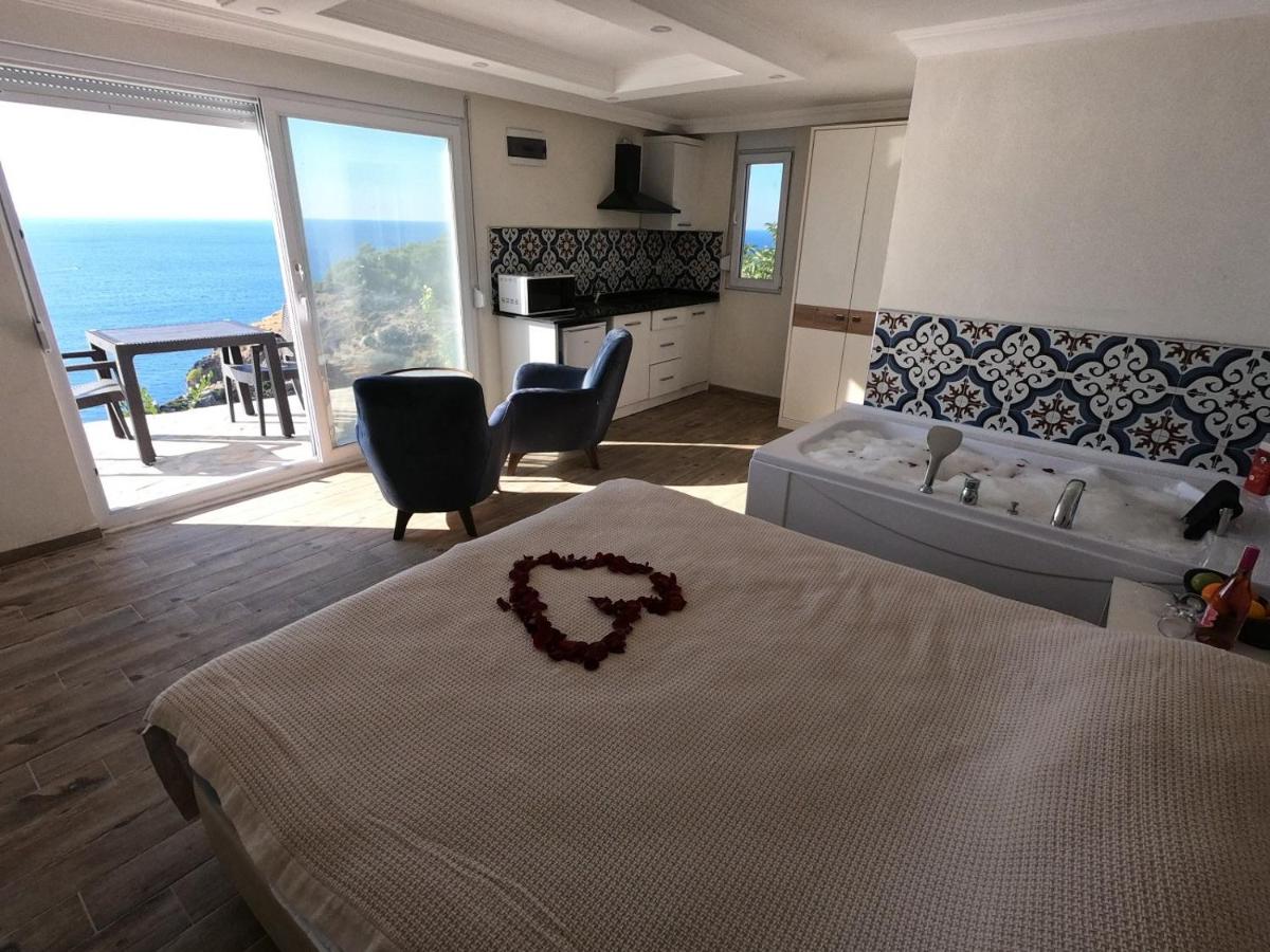 Deluxe Double Room with Sea View