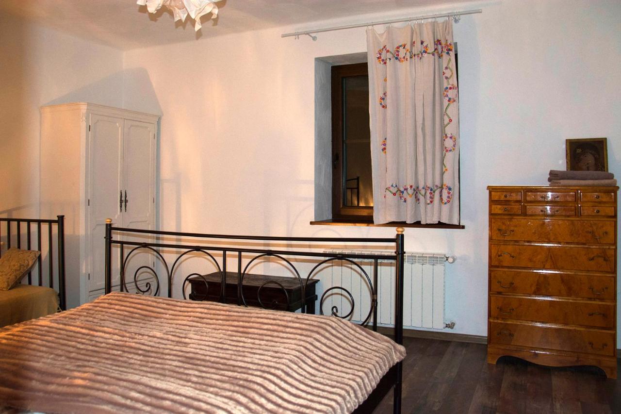 Chambre Triple avec Salle de Bains