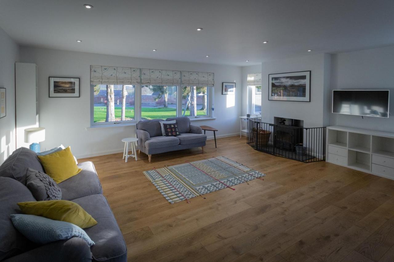 The Salmon Hut - B&B